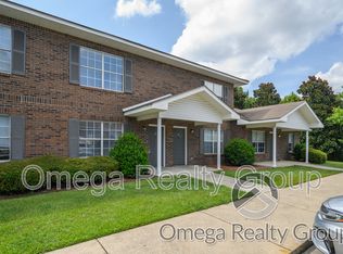 100 Egg And Butter Rd APT 32, Columbiana, AL 35051