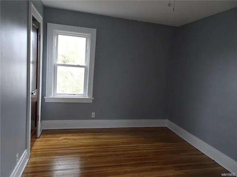 192 Euclid Ave — Photo 6
