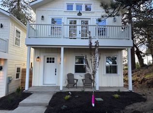 480 SE Reed Market Rd #4, Bend, OR 97702