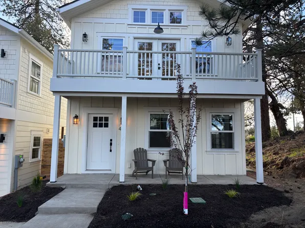 480 SE Reed Market Rd #4, Bend, OR 97702