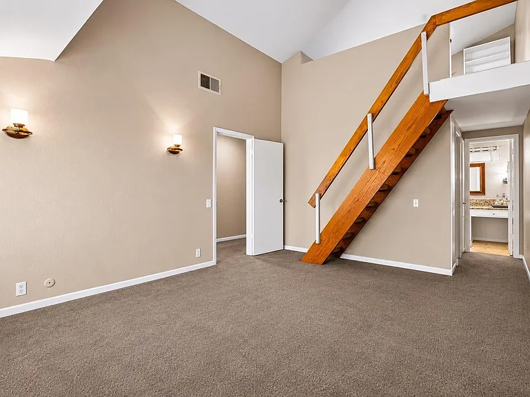 1556 Prairie Grove Dr — Photo 14
