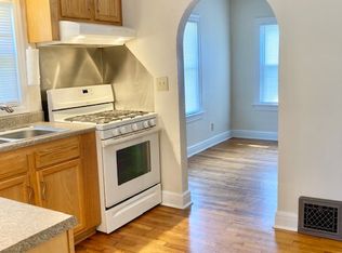 1675 E McDaniel St, Springfield, MO 65802