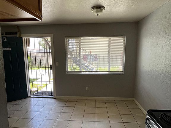 3rd image of 3465 21st St APT C