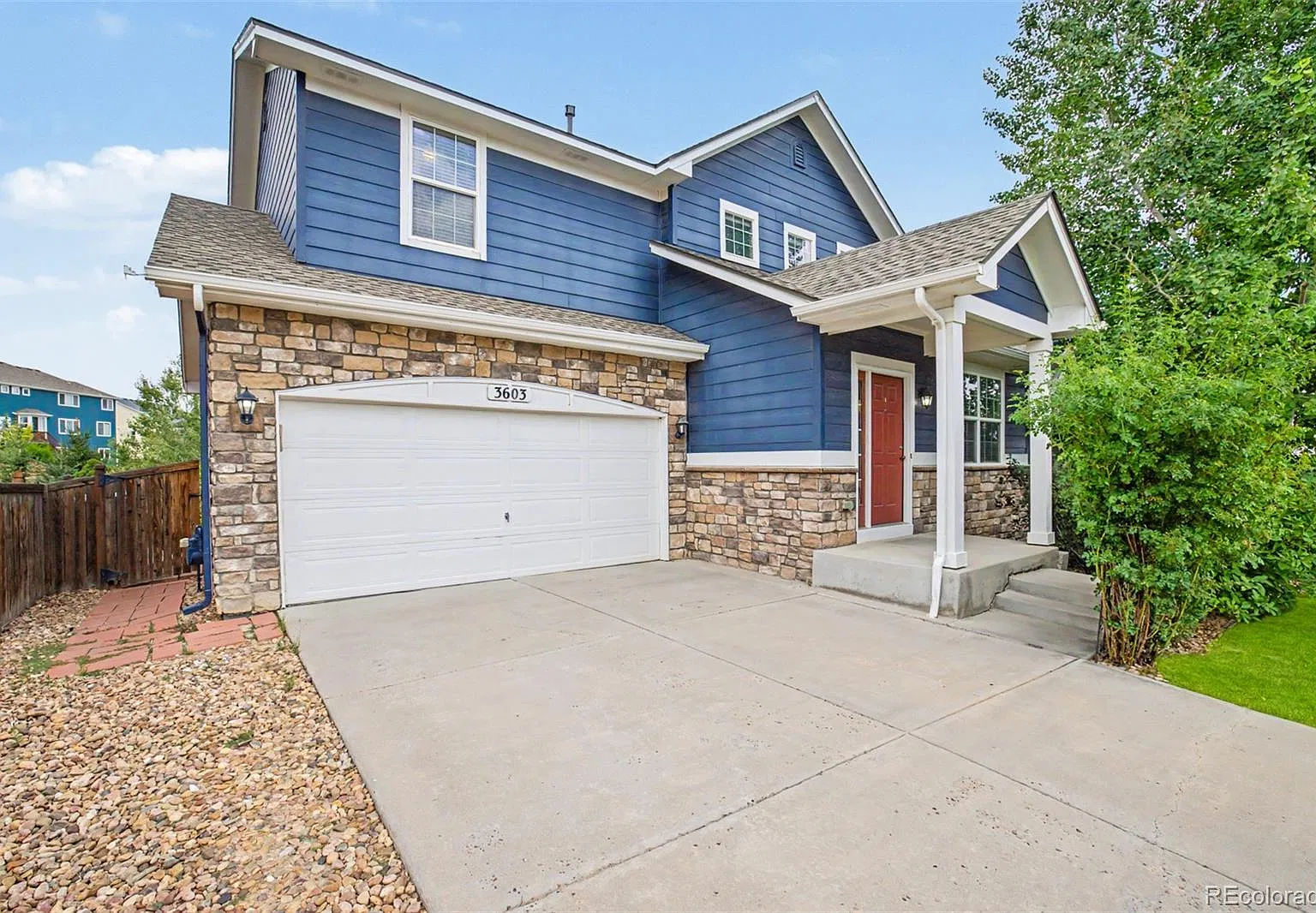 4 bed, 3.5 bath, 2244 sqft, $3,200 — Photo 3