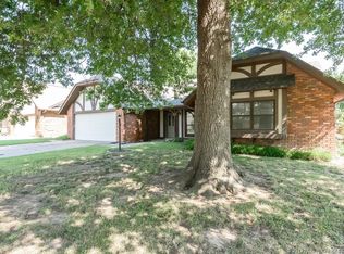 8619 E 77th Pl S, Tulsa, OK 74133