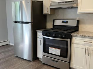 6 Talcott Forest Rd APT A, Farmington, CT 06032