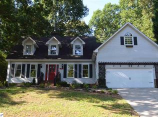 225 Hunters Woods Dr, Simpsonville, SC 29680