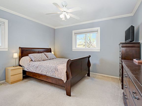 5th image of 2706 Beacon Hill St