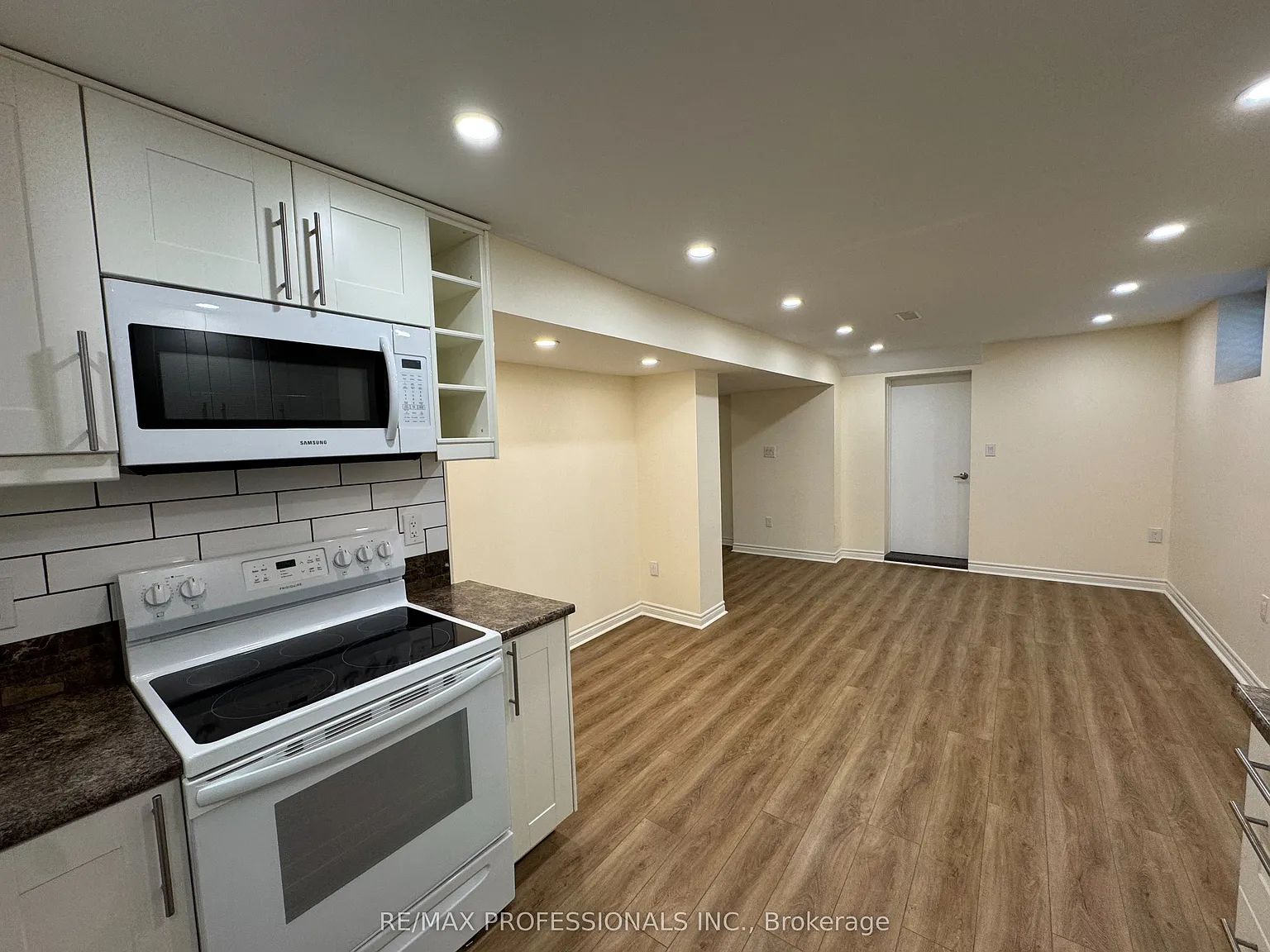 2 bed, $2,200 — Photo 3