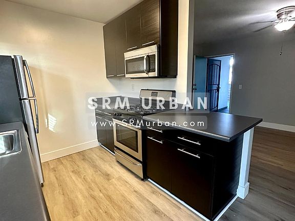 3rd image of 4572 Hawley Blvd #7