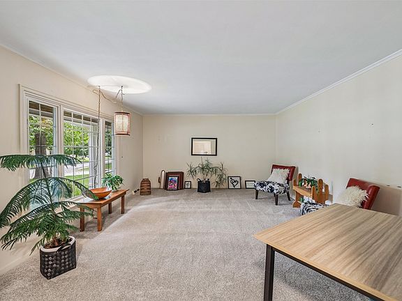 4th image of 6801 Washington Ave