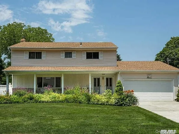 12 Walters Ave, Syosset, NY 11791