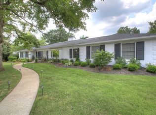 752 Old Dobbin Rd, Lexington, KY 40502