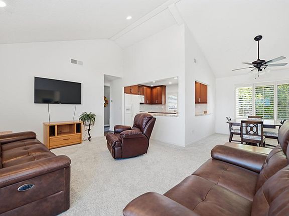 3rd image of 17458 Plaza Animado Unit 127