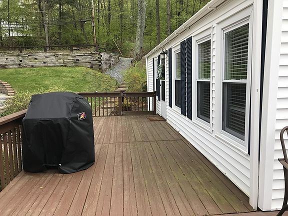 3rd image of 12 Forest Ct