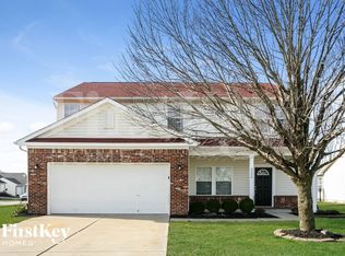 3526 Firethorn Dr, Whitestown, IN 46075