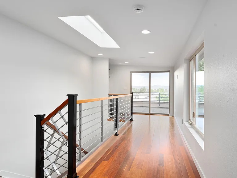 2155 S Logan St #2155 — Photo 30