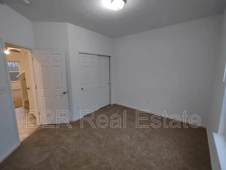 1199 Saticoy Ct — Photo 5
