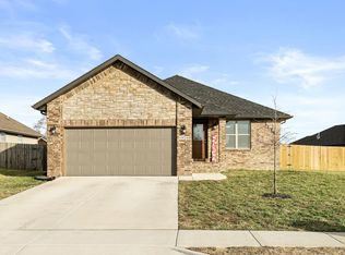 1920 S Redbird Ct, Ozark, MO 65721