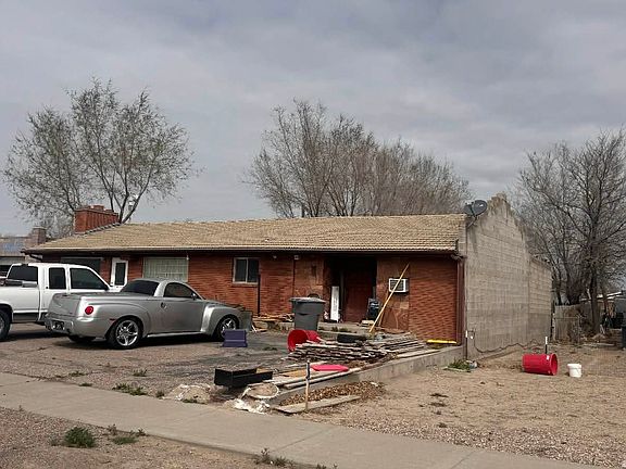 2nd image of 225 E Main St