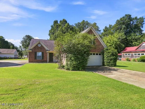 1744 Old Commerce Rd, Robinsonville, MS 38664