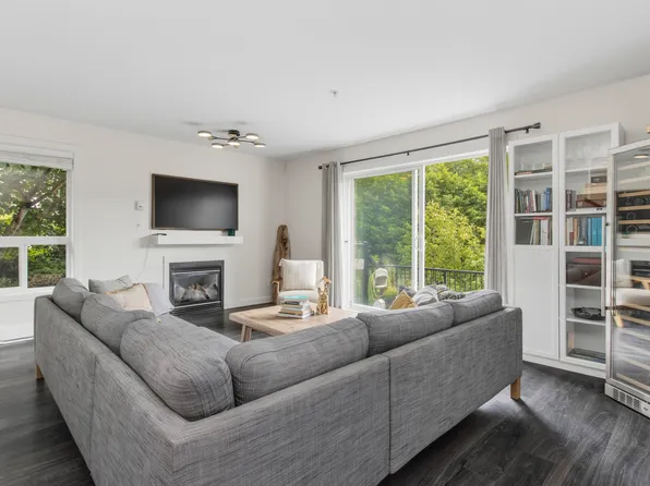 1204 Main St #20, Squamish, BC V8B 0S3