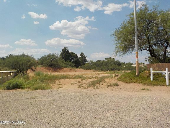 3rd image of 1732 W Sunset Dr