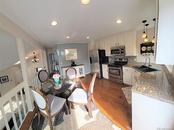2nd image of 746 Stowe St