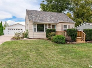 1305 49th St, Moline, IL 61265
