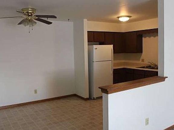 5th image of 846 Kellogg Ave APT 5