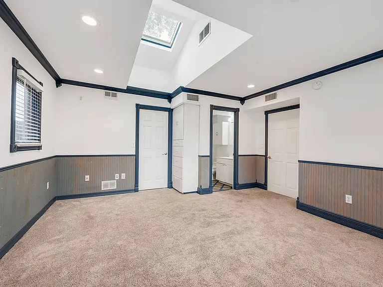 200 Highlands St — Photo 43