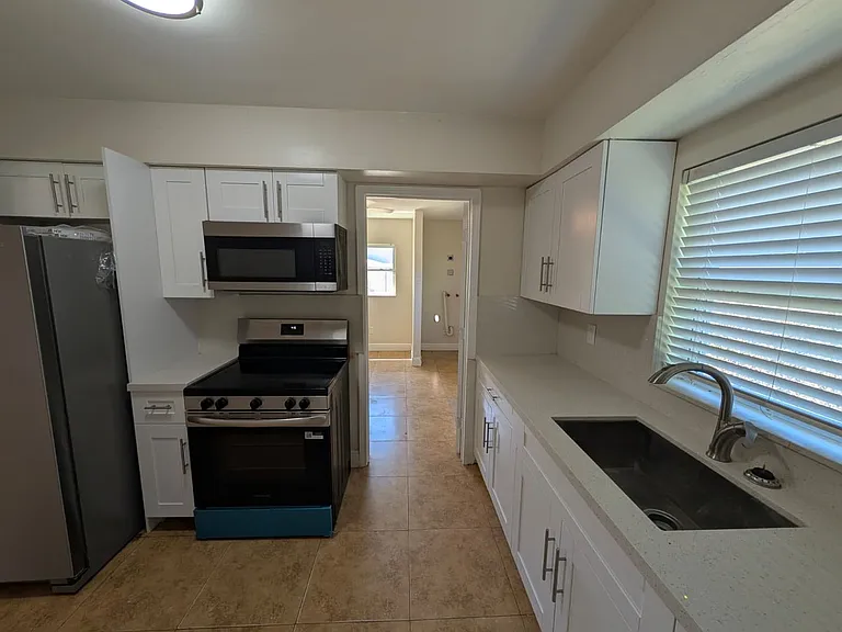 180 Penn Way — Photo 7