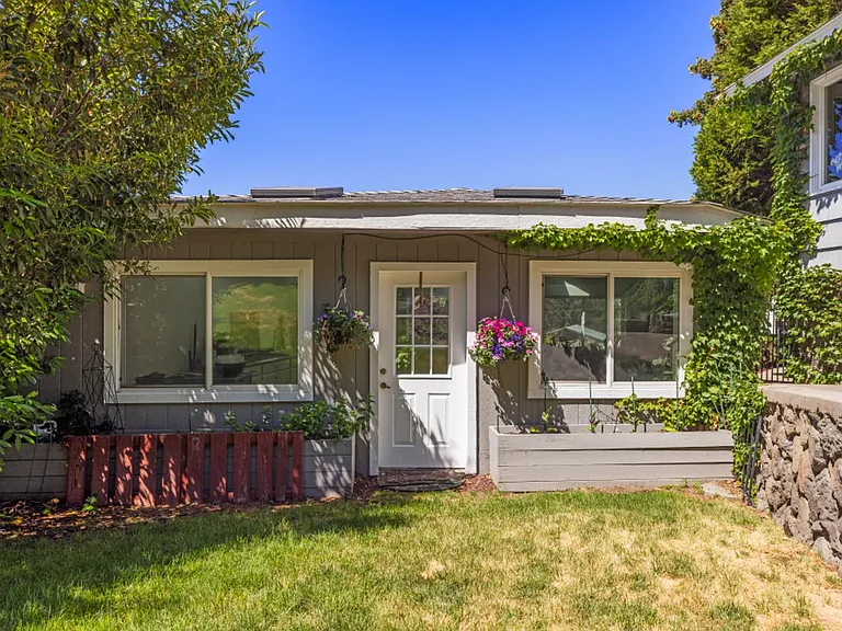 525 Mesa St — Photo 51