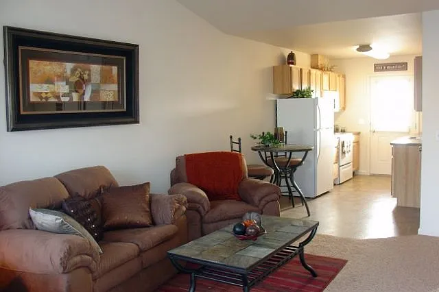 1 bed, 1.0 bath, 650 sqft, $1,125 — Photo 4