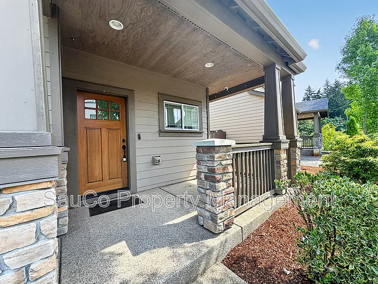 20269 SW Gracie St — Photo 2