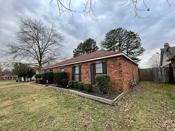 2nd image of 4177 Old Village Ln