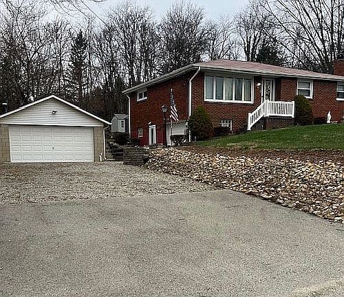 2nd image of 151 Huntingdon Rd