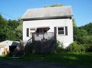 468 Vineyard Ave, Lloyd, NY 12528