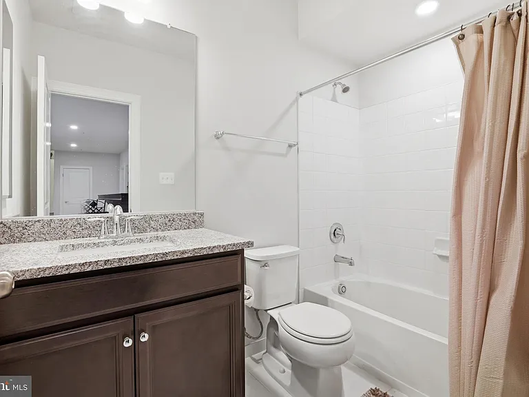 6702 Savannah Dr — Photo 53