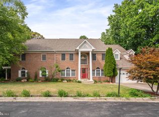 13908 Glen Mill Rd, Rockville, MD 20850
