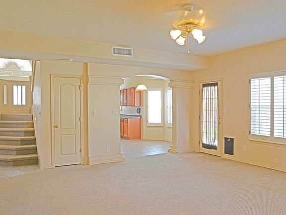 3rd image of 229 Barnsworth Ct