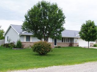 1321 Fairview Ct, Erie, IL 61250