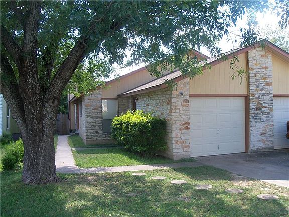 3rd image of 1007 Fieldwood Dr