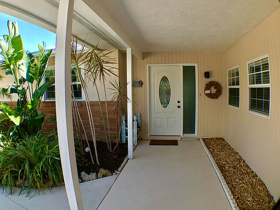 2nd image of 2404 Gulf Gate Dr