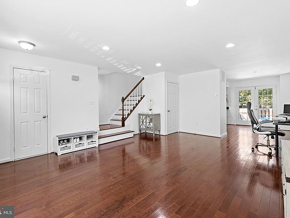 3rd image of 9434 William Kirk Ln