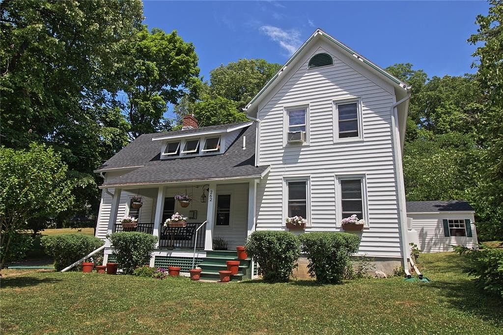 262 Main St, Aurora, NY 13026 Zillow