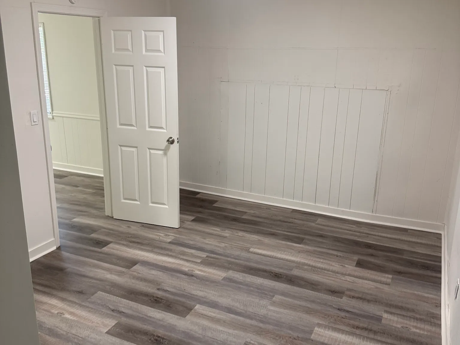 4 bed, $1,300 — Photo 4