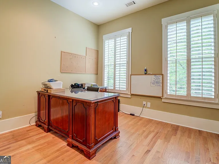 4165 Raphael St SW — Photo 11