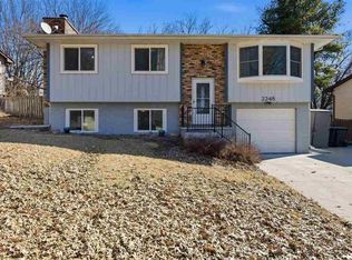 2248 Russell Dr, Iowa City, IA 52240