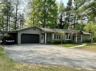8986 Park Ave, Alanson, MI 49706